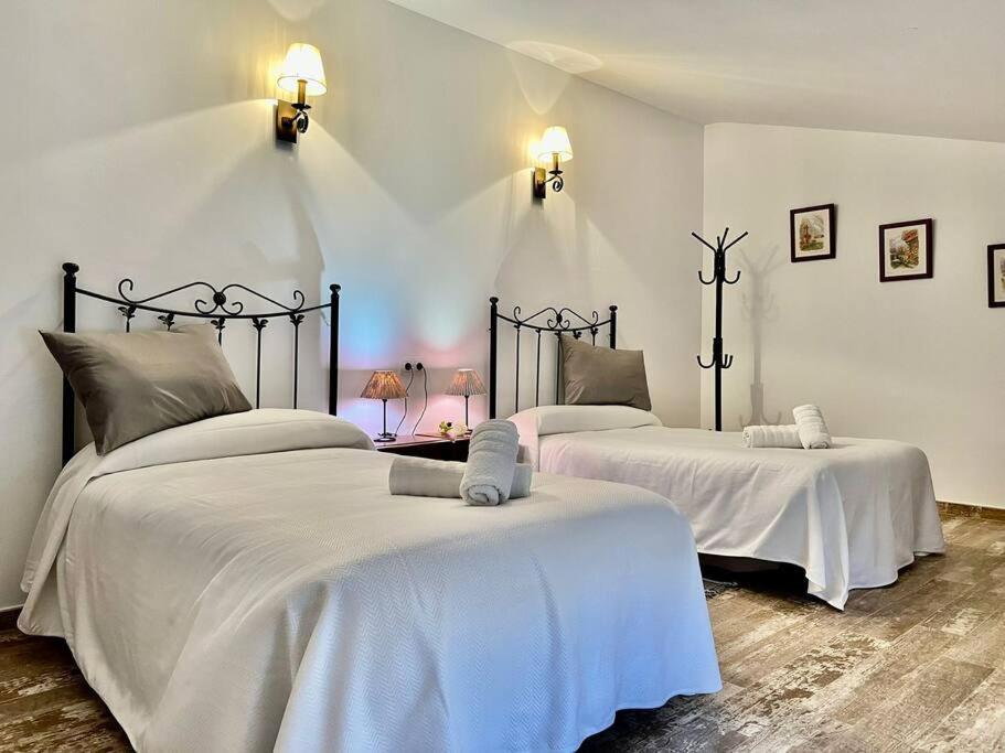 Casa Rural Alfavila Castillo de Locubín 外观 照片